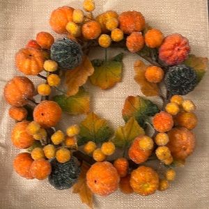 NWOT “Valerie Parr Hill” Table Wreath with Beaded Leaves and Beaded Pumpkins.